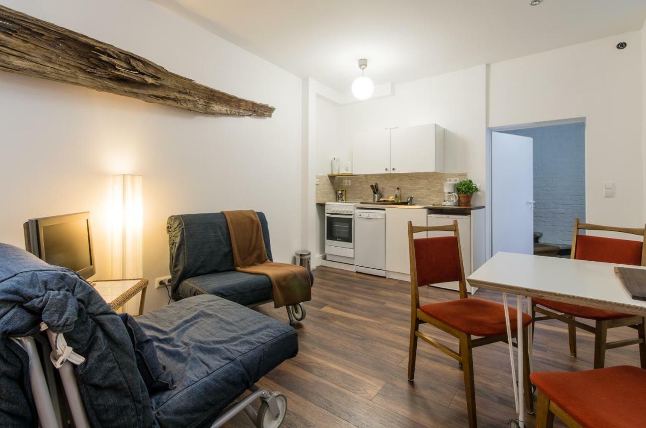 Quiet Courtyard Apartment Берлин Экстерьер фото