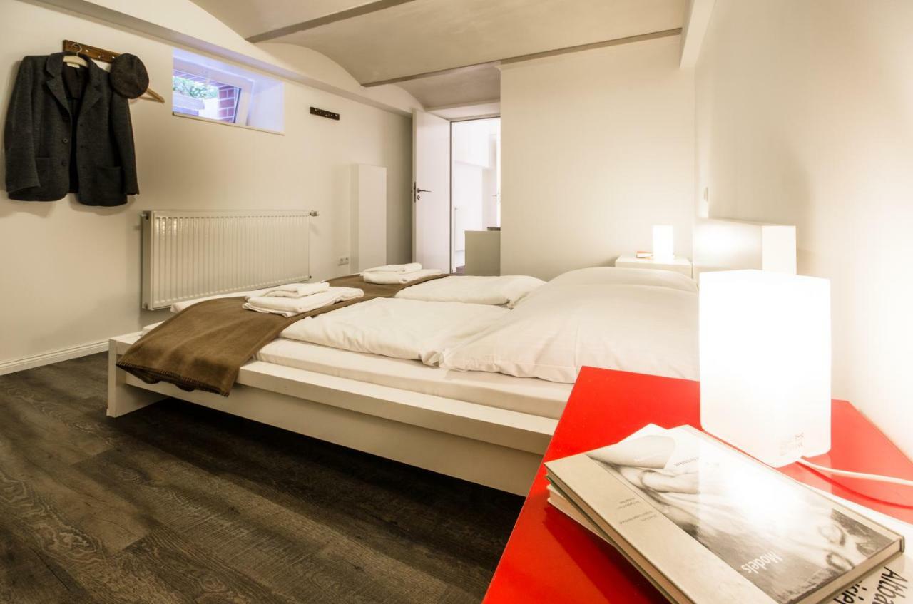 Quiet Courtyard Apartment Берлин Экстерьер фото