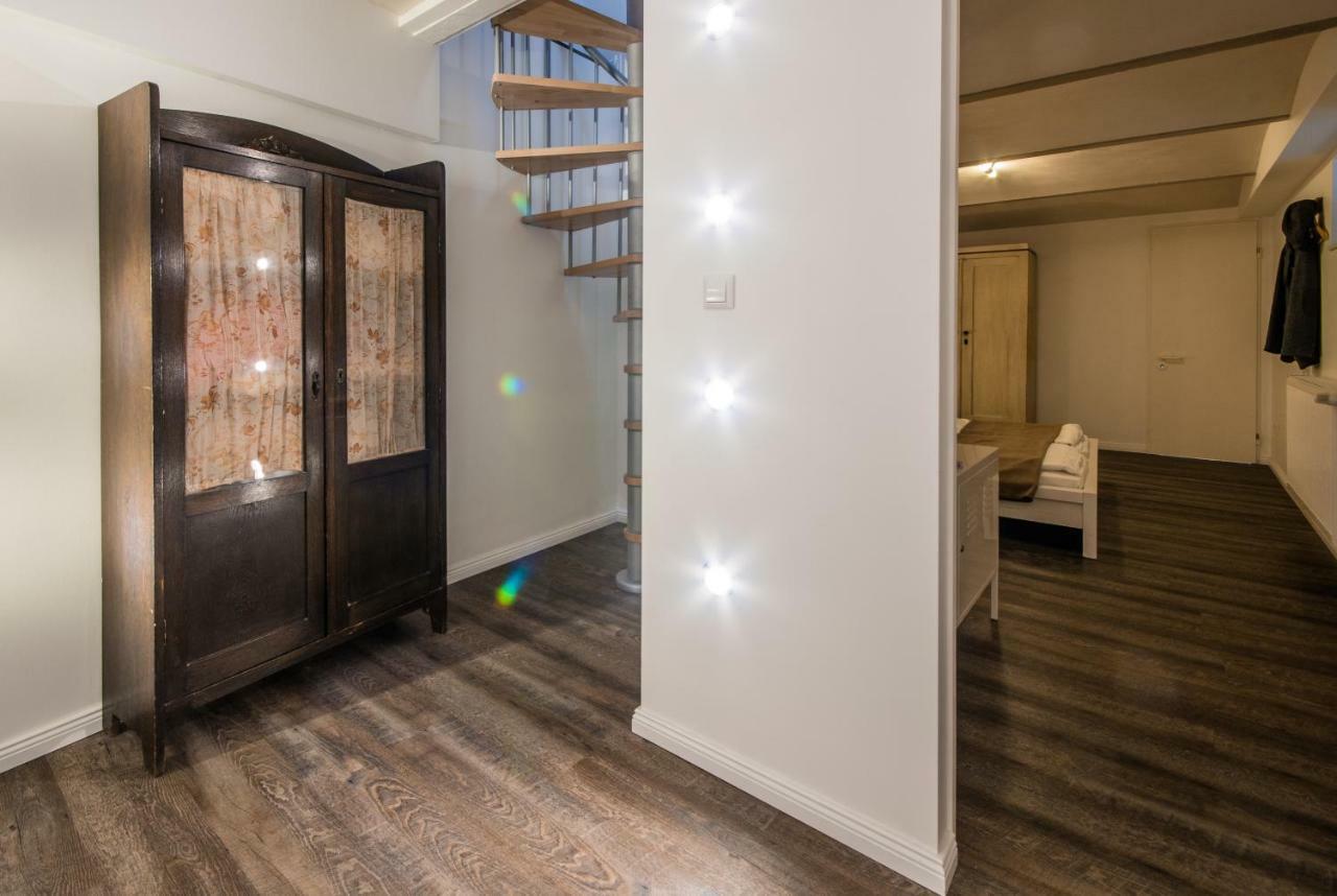 Quiet Courtyard Apartment Берлин Экстерьер фото